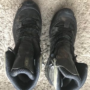 Solomon men’s hiking boots size 11.5